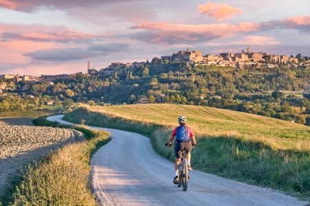 cycling holidays in europe tuscany
